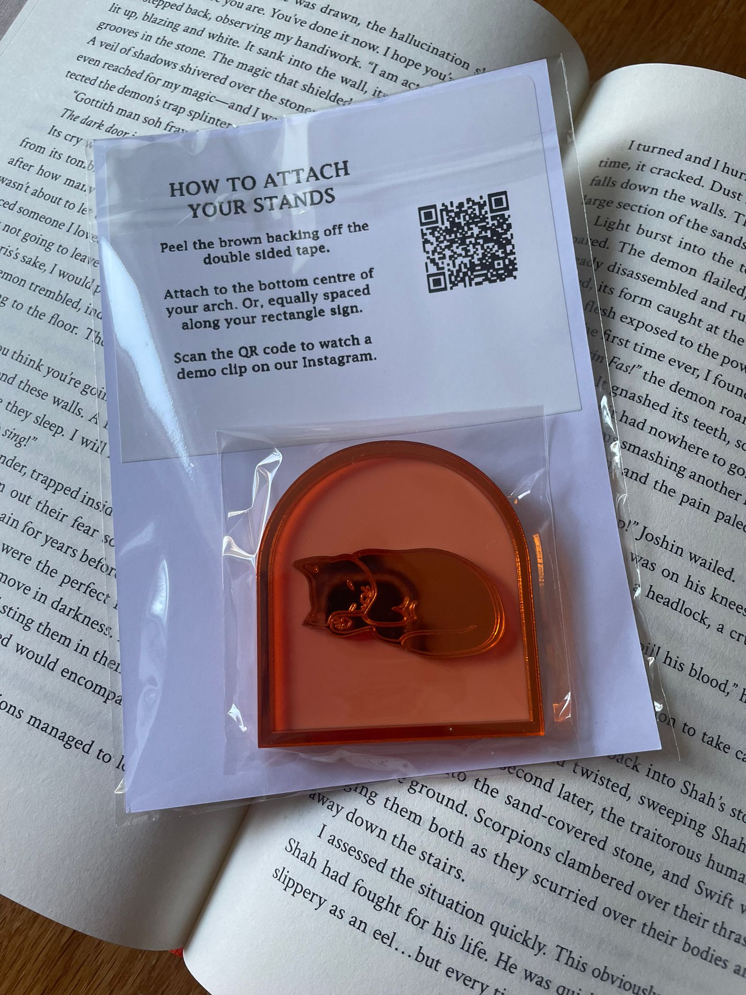 Orange Sleepy Cat Mini Arch